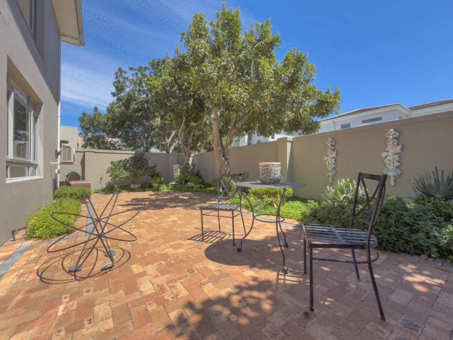 4 Bedroom Property for Sale in Sunset Beach Western Cape